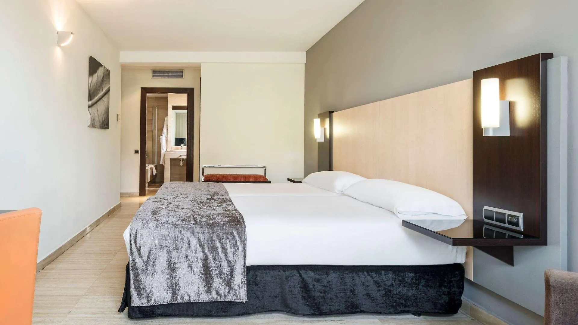 Ilunion Almirante Hotel Barcelona Spain