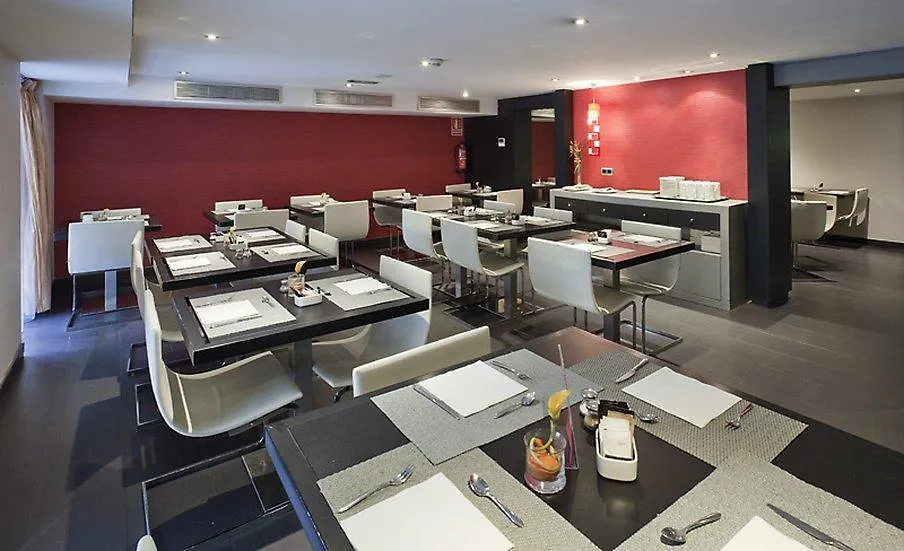 Ilunion Almirante Hotel Barcelona 4*,