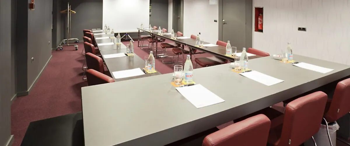 Hotel Ilunion Almirante Barcelona 4*,  Spanien